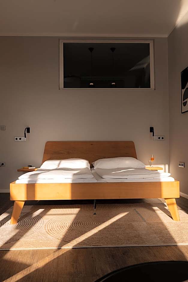 ART Hostel & Apartments