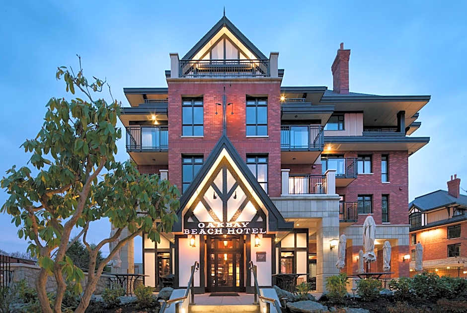 Oak Bay Beach Hotel