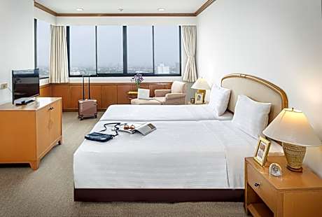 Three-Bedroom Deluxe