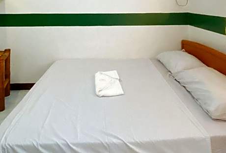 RedDoorz @ Classique Pan Oriental Hotel and Resort