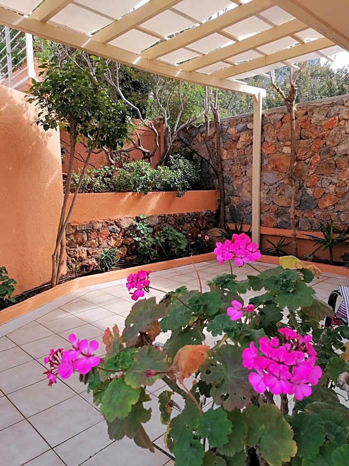 Villiana Holiday Apartments