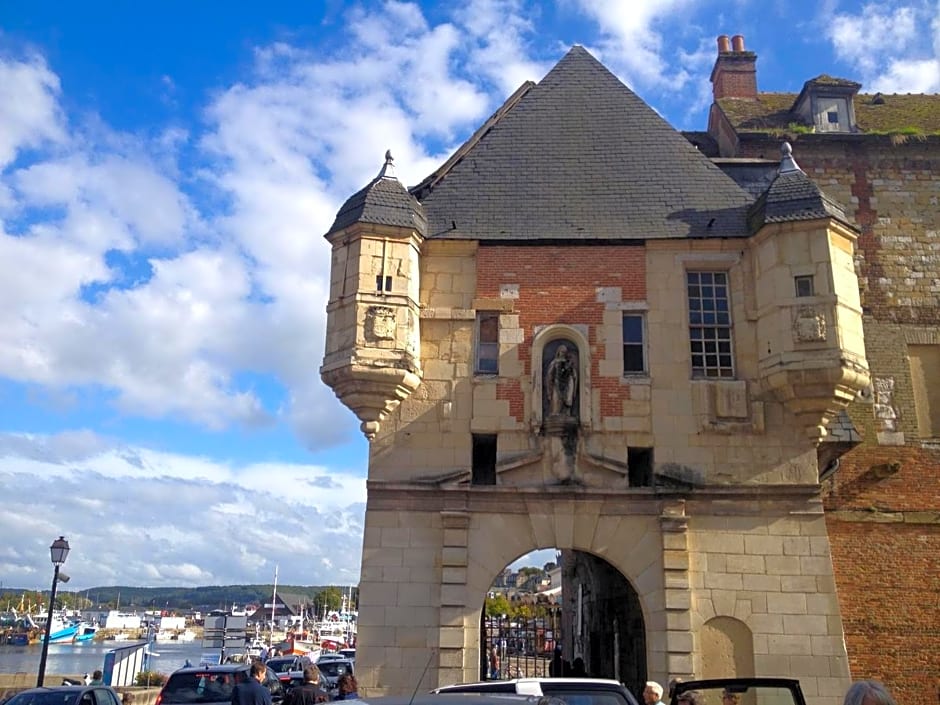 La Maison de Pierre et Val¿e Ste Catherine Honfleur