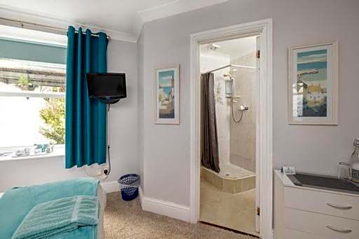 Bridgeside Guest House
