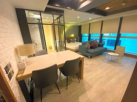 Superior Double (Shower Only)