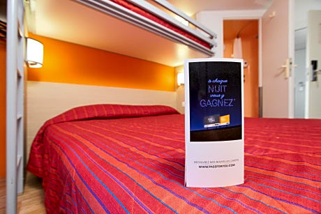 Standard Room - 1 Double Bed 3 Single Beds