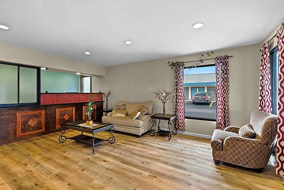 Rodeway Inn & Suites Brookhaven