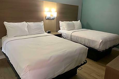 Suite, 2 Double Beds/ Non Smoking