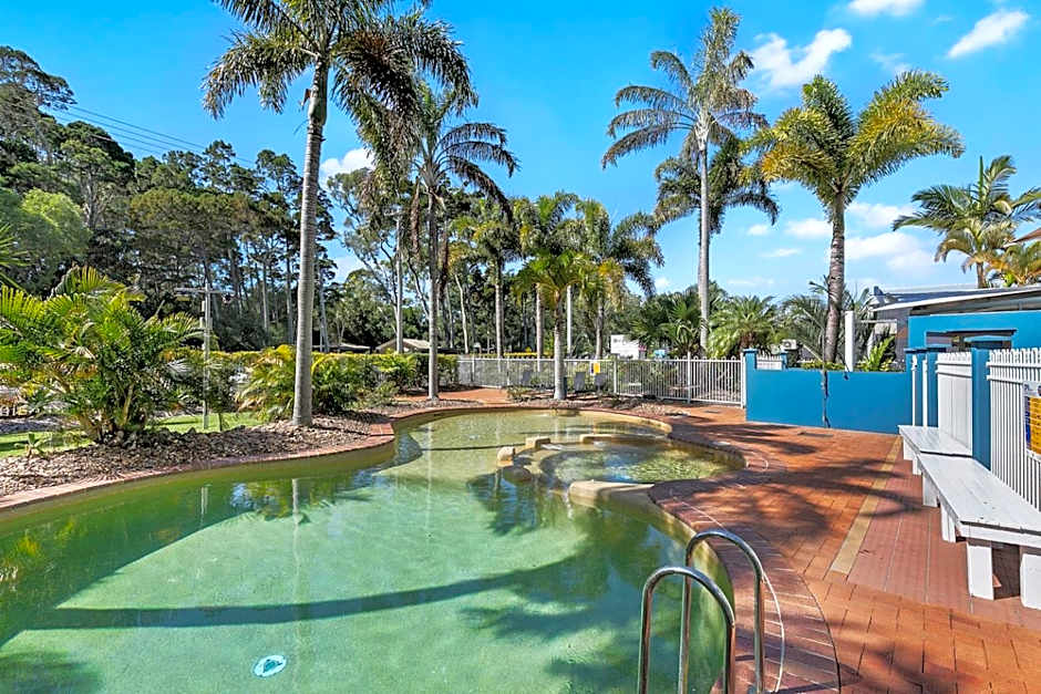 White Crest Apartments