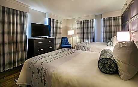 Double Room with Two Double Beds - Hearing Accessible - Non-Smoking