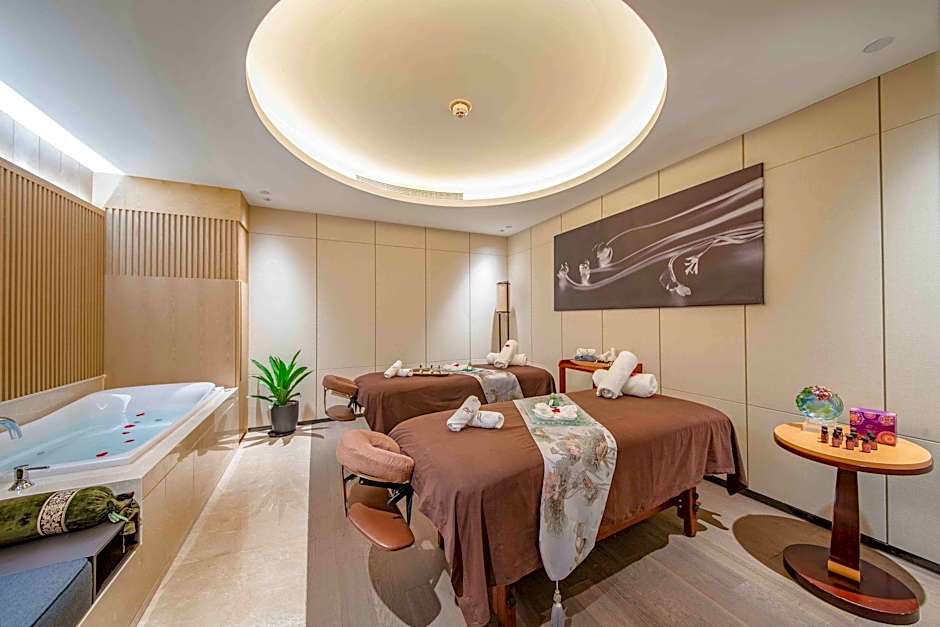 Crowne Plaza Suzhou By IHG