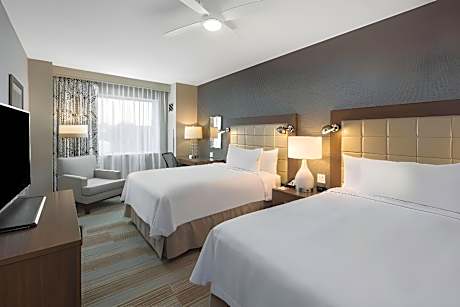 2 Queen Premium Suite Non-Smoking