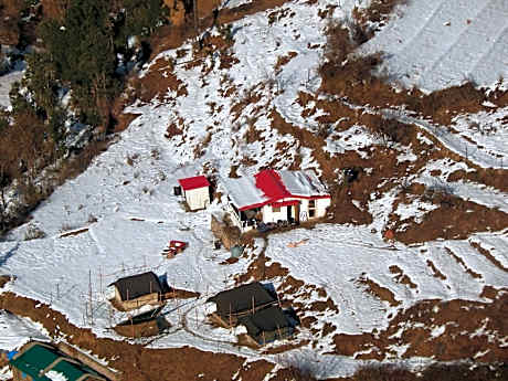 Dhanaulti camp homes and Allihies Cottage
