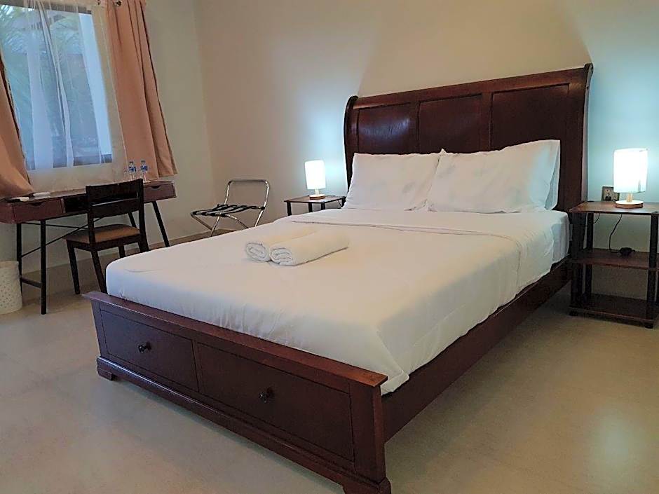 Harman Suites Moalboal
