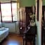 Aurelia Garden Gold B&B