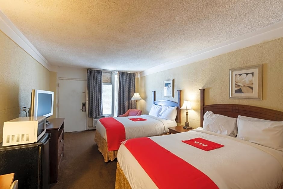 Photo 1 of 13 of Double Room with Two Double Beds Smoking