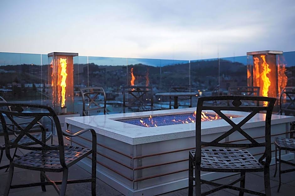 Hotel Alex Johnson Rapid City, Curio Collection by Hilton