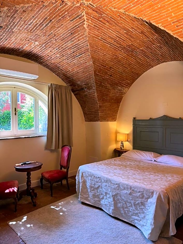 Hotel Villa Sermolli