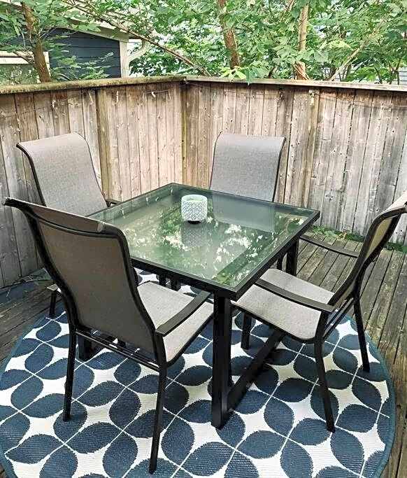 Charming 2-BDRM Apt #4 with Balcony