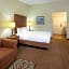 La Quinta Inn & Suites by Wyndham Minneapolis Airport Bloomingto