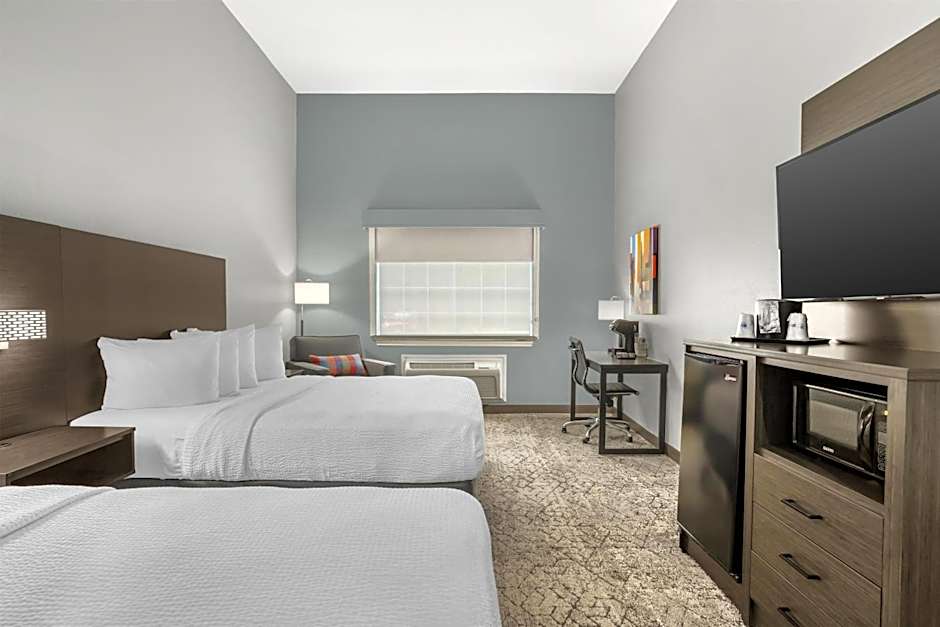 Best Western Plus New Caney Inn & Suites