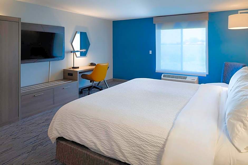 Holiday Inn Express Hotel & Suites Fort Atkinson By IHG