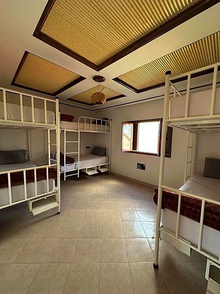 Tamraght White Hostel