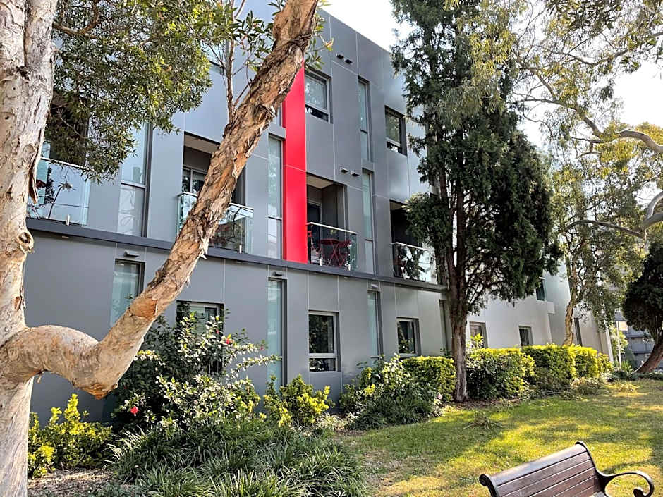 Photo 1 of 50 of Best Western Plus Camperdown Suites