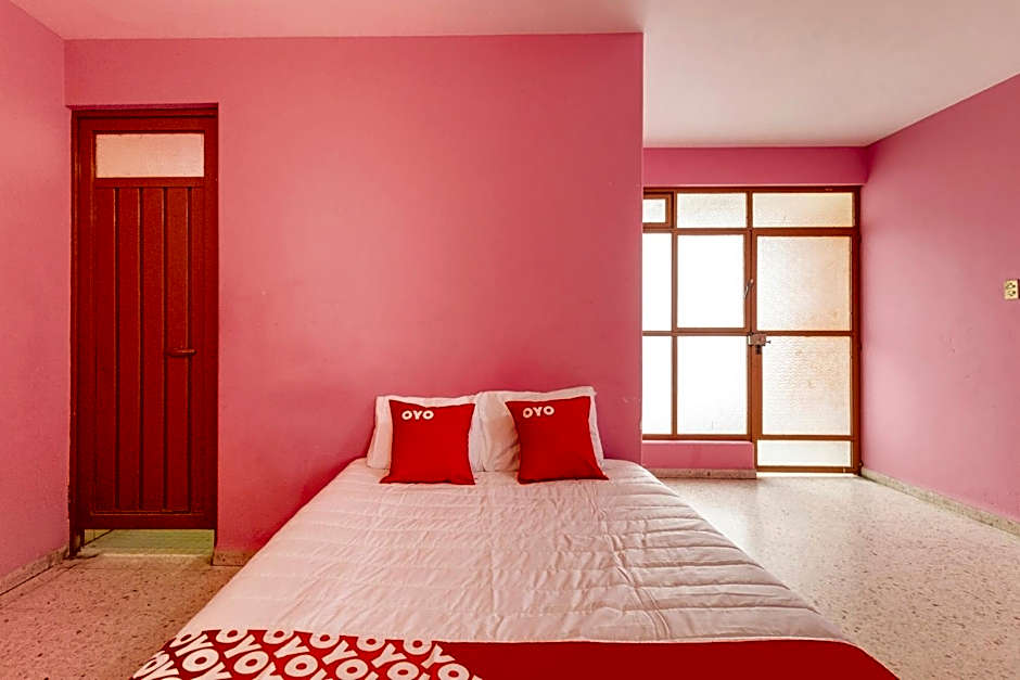 OYO Hotel Emperador