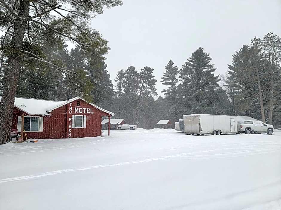 Two Rivers Motel and Cabins of Kenton, MI
