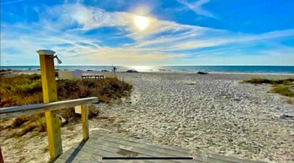 Indian Shores Condo at Holiday Villas II