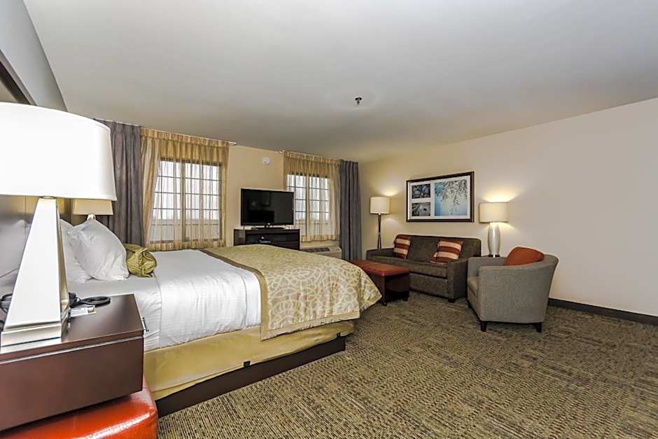 Staybridge Suites Grand Forks By IHG