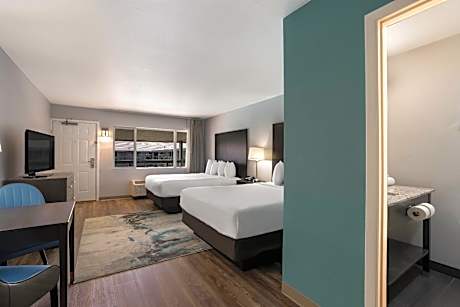 Quadruple Room with Courtyard View - Non Smoking