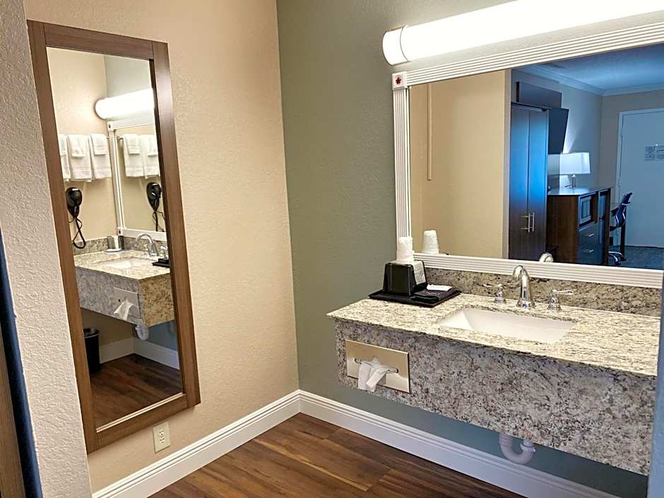 Roadstar Hotel Zephyrhills