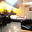 Hotel Be Guest Limoges Sud ex Black & Green