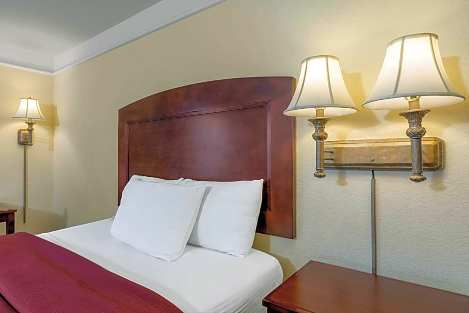 La Quinta by Wyndham Dodge City