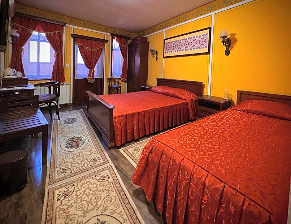 Family Hotel at Renaissance Square