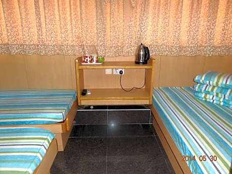 Triple Room with City View