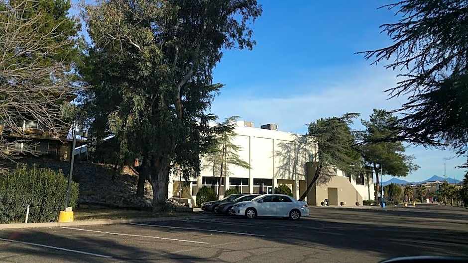 Mariposa Hotel