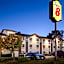 Super 8 by Wyndham College Park Wash DC Area