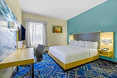 King Room - Mobility Access/Non-Smoking