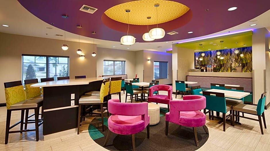 Best Western Plus Prien Lake Inn & Suites