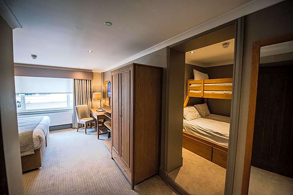 Bowfield Hotel & Country Club