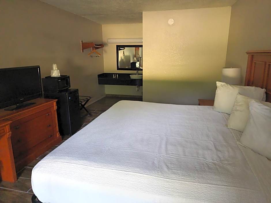 Days Inn by Wyndham Hardeeville I-95 HWY 278