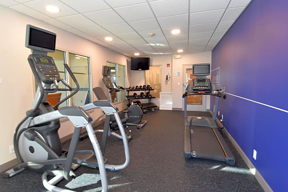 Holiday Inn Express Syracuse Airport By IHG