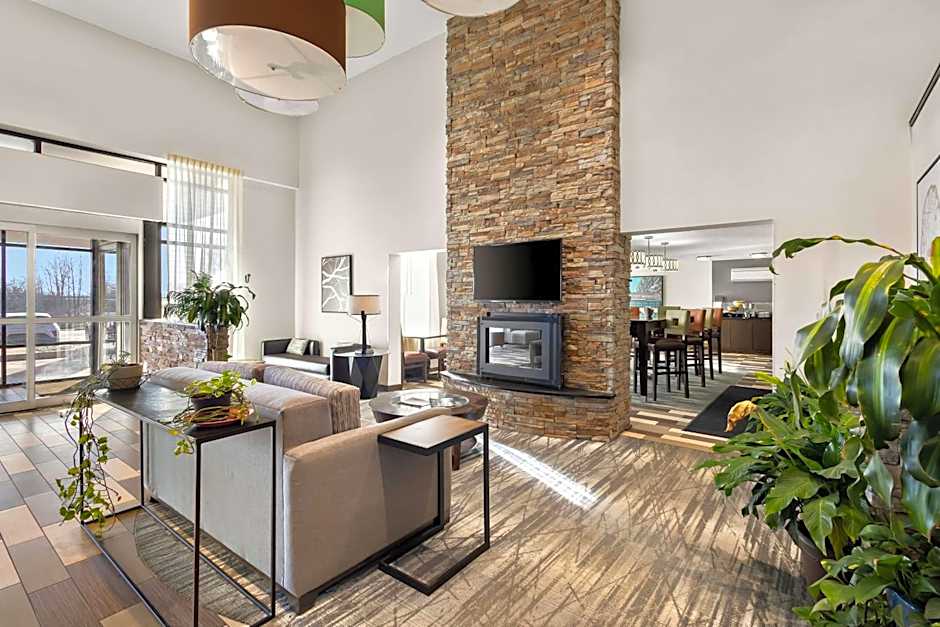 Best Western Luxbury Inn-Fort Wayne