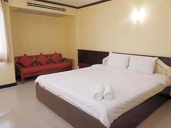 Auychai Grand Hotel