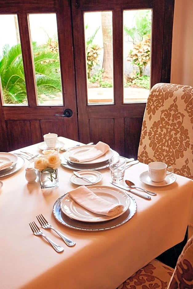 Casa Lecanda Boutique Hotel