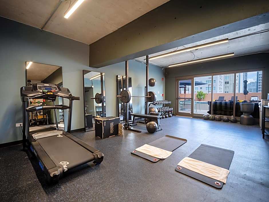 HiBird- Apartment and Suites Hotel