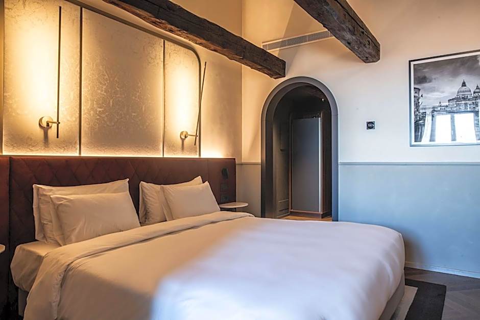Radisson Collection Hotel, Palazzo Nani Venice
