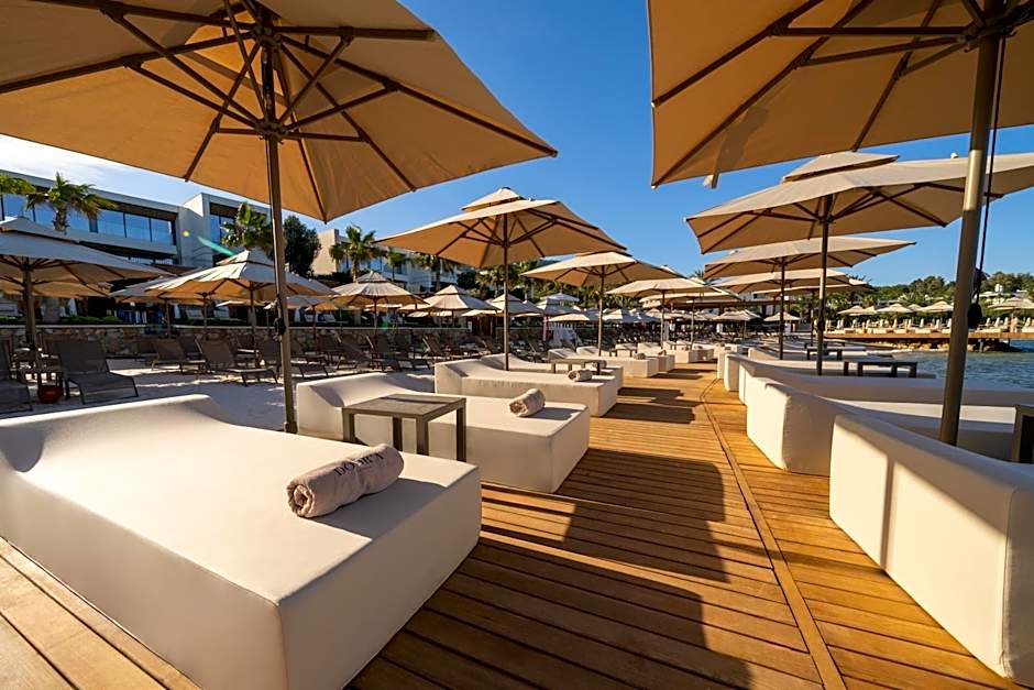 The Norm Collection Door'a Bodrum